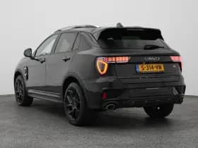 Lynk & 01 1 5 plug in hybrid 360 black zwarte hemel nld auto thumbnail 5