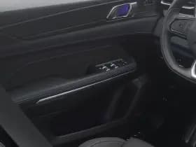 Lynk & 01 1 5 plug in hybrid 360 black zwarte hemel trekhaak nld auto thumbnail 11