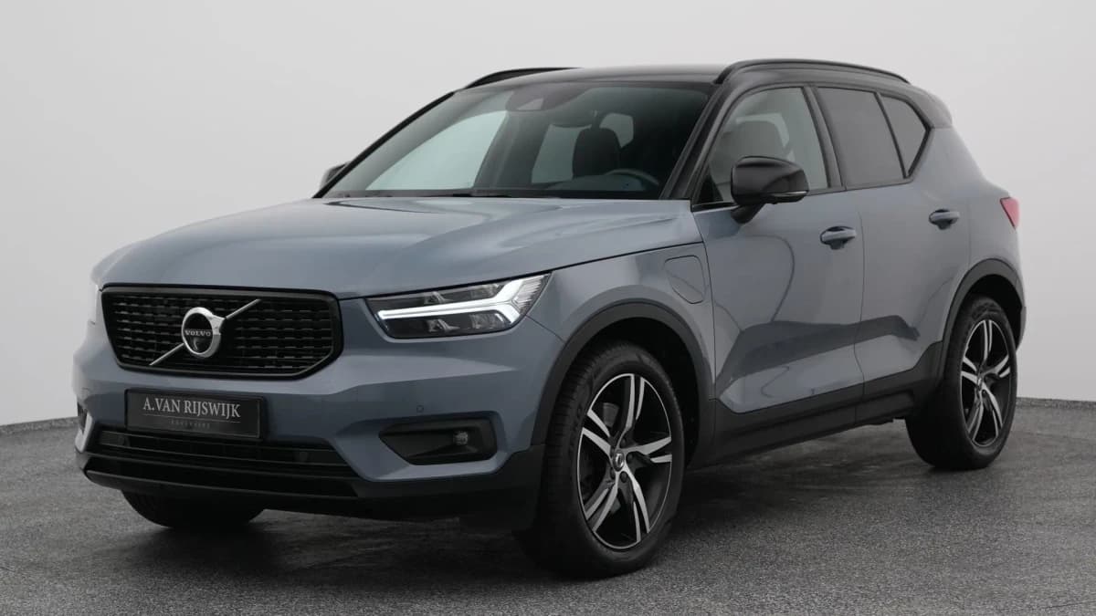 Volvo XC40 1 5 t5 twin engine r design 360 keyless memory — foto 1