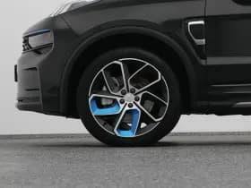 Lynk & 01 1 5 plug in hybrid 360 zwarte hemel nld auto thumbnail 37