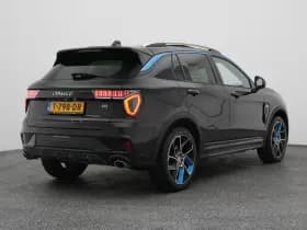 Lynk & 01 1 5 plug in hybrid 360 zwarte hemel nld auto thumbnail 6