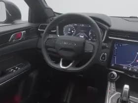 Lynk & 01 1 5 plug in hybrid 360 zwarte hemel nld auto thumbnail 7