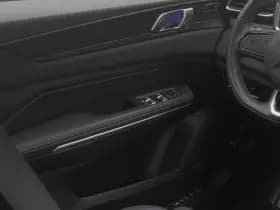 Lynk & 01 1 5 plug in hybrid 360 black nld auto thumbnail 11