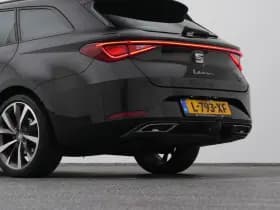 SEAT Leon 1 0 etsi dsg 7 sportstourer fr business intense camera adaptive trekhaak thumbnail 22