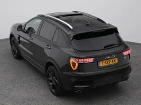 Lynk & 01 1 5 plug in hybrid 360 black zwarte hemel nld auto thumbnail 25