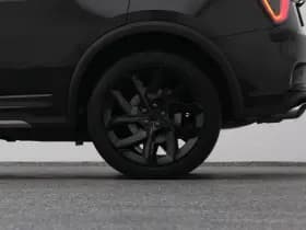 Lynk & 01 1 5 plug in hybrid 360 black zwarte hemel nld auto thumbnail 38