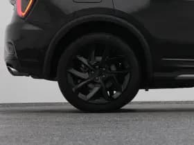 Lynk & 01 1 5 plug in hybrid 360 black zwarte hemel nld auto thumbnail 39