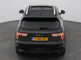 Lynk & 01 1 5 plug in hybrid 360 black zwarte hemel nld auto thumbnail 28