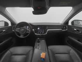 Volvo V60 2 0 b3 momentum advantage camera leder thumbnail 3