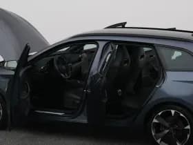 CUPRA Leon sportstourer 1 4 e hybrid business adaptive camera stoelverw trekhaak thumbnail 33