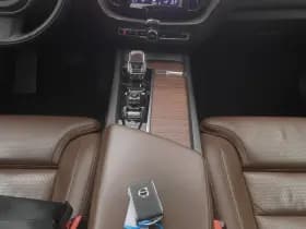 Volvo XC60 2 0 recharge t6 awd inscription pano 360 adaptive h k hud memory stoelvent stoel en stuurverw stoelmassage thumbnail 12