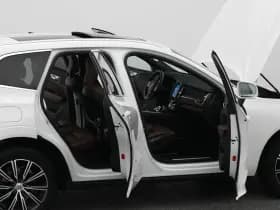Volvo XC60 2 0 recharge t6 awd inscription pano 360 adaptive h k hud memory stoelvent stoel en stuurverw stoelmassage thumbnail 34