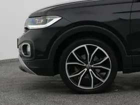 Volkswagen T-Cross cross 1 0 tsi r line virtual adaptive stoelverw trekhaak thumbnail 21