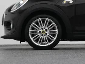 MINI Mini electric essential 33 kwh cruise camera stoelverw thumbnail 39