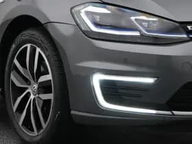 Volkswagen E-Golf golf e dition adaptive navi thumbnail 18
