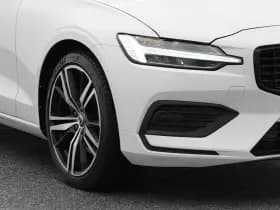 Volvo V60 2 0 b3 momentum advantage cruise carplay thumbnail 17