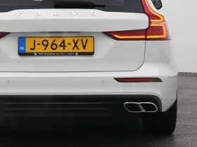 Volvo V60 2 0 b3 momentum advantage cruise carplay thumbnail 20