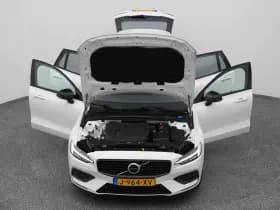 Volvo V60 2 0 b3 momentum advantage cruise carplay thumbnail 27