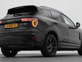 Lynk & 01 1 5 plug in hybrid 360 black zwarte hemel nld auto thumbnail 16