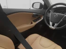 Volvo V40 2 0 d2 nordic camera stoelverw keyless leder thumbnail 11