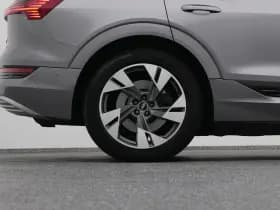 Audi E-tron tron 55 quattro business edition 95 kwh navi memory luchtvering thumbnail 42