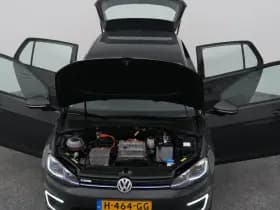 Volkswagen E-Golf golf e dition adaptive navi thumbnail 28