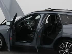 Volvo XC60 2 0 t6 plug in hybrid awd ultimate dark long range pano 360 h k memory stoel en stuurverw thumbnail 33