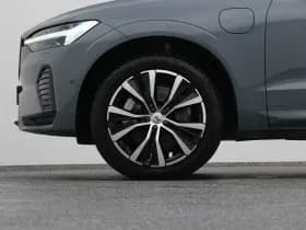 Volvo XC60 2 0 t6 plug in hybrid awd ultimate dark long range pano 360 h k memory stoel en stuurverw thumbnail 39