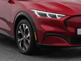 Ford Mustang mach e premium awd 75 kwh camera adaptive memory carplay thumbnail 18