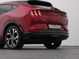 Ford Mustang mach e premium awd 75 kwh camera adaptive memory carplay thumbnail 23