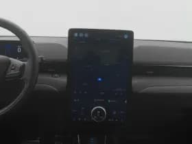 Ford Mustang mach e premium awd 75 kwh camera adaptive memory carplay thumbnail 9
