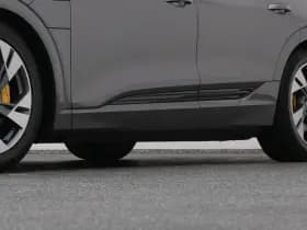 Audi E-tron tron 50 quattro business edition 71 kwh navi luchtvering thumbnail 38