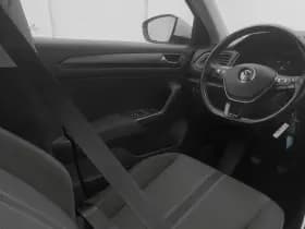 Volkswagen T-Roc roc 1 5 tsi style 6 bak adaptive thumbnail 11