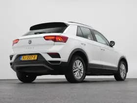 Volkswagen T-Roc roc 1 5 tsi style 6 bak adaptive thumbnail 16