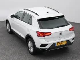 Volkswagen T-Roc roc 1 5 tsi style 6 bak adaptive thumbnail 25