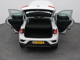 Volkswagen T-Roc roc 1 5 tsi style 6 bak adaptive thumbnail 29