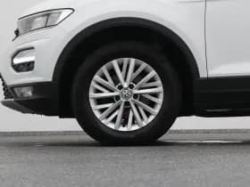 Volkswagen T-Roc roc 1 5 tsi style 6 bak adaptive thumbnail 39