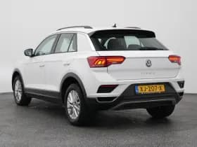 Volkswagen T-Roc roc 1 5 tsi style 6 bak adaptive thumbnail 5