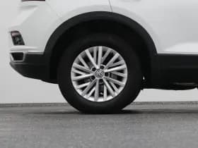 Volkswagen T-Roc roc 1 5 tsi style 6 bak adaptive thumbnail 41