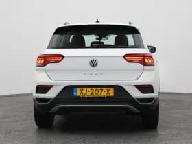 Volkswagen T-Roc roc 1 5 tsi style 6 bak adaptive thumbnail 10