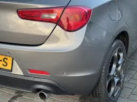 Alfa Romeo Giulietta 2.0 JTDm Distinctive | ECC | LMV | 6 maanden garantie thumbnail 8