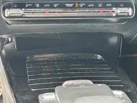 Mercedes-Benz CLA-Klasse Shooting Brake 200 Business Solution AMG thumbnail 20