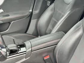 Mercedes-Benz CLA-Klasse Shooting Brake 200 Business Solution AMG thumbnail 22