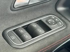 Mercedes-Benz CLA-Klasse Shooting Brake 200 Business Solution AMG thumbnail 23