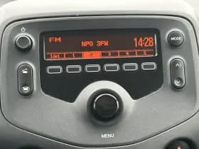 Toyota Aygo 1.0 VVT-i x-fun | NAP | NL Auto | Licht metalen velgen | Cruis | Airco | Bluetooth thumbnail 14