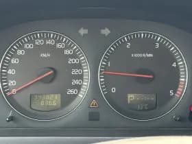 Volvo XC90 2.4 D5 164PK Automaat | Grijs kenteken thumbnail 11