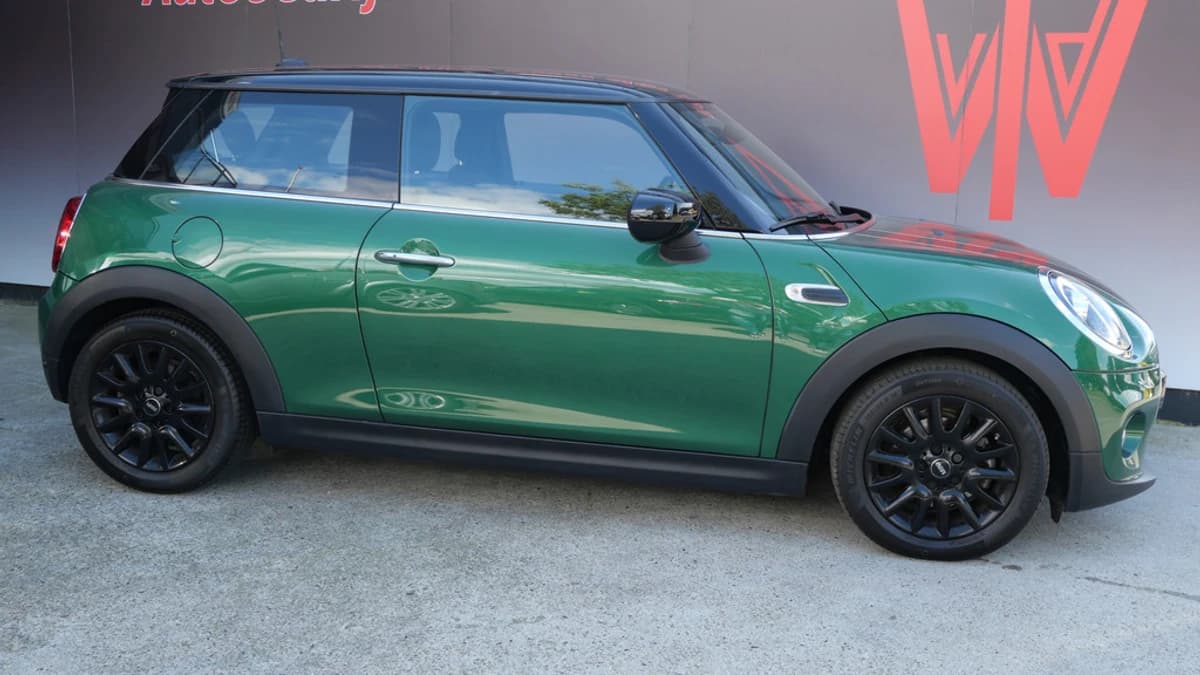 MINI Cooper 1.5 CHILI EDITION | NAVIGATIE | KEYLESS | LED | CRUISE | UNION JACK | APK 9-2027!! — foto 1