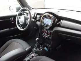 MINI Cooper 1.5 CHILI EDITION | NAVIGATIE | KEYLESS | LED | CRUISE | UNION JACK | APK 9-2027!! thumbnail 18