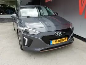 Hyundai IONIQ COMFORT EV | ADAPT. CRUISE | CLIMA | NAVIGATIE | CAMERA | 1e EIG | APK 06-2026!! thumbnail 14
