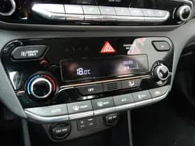 Hyundai IONIQ COMFORT EV | ADAPT. CRUISE | CLIMA | NAVIGATIE | CAMERA | 1e EIG | APK 06-2026!! thumbnail 23